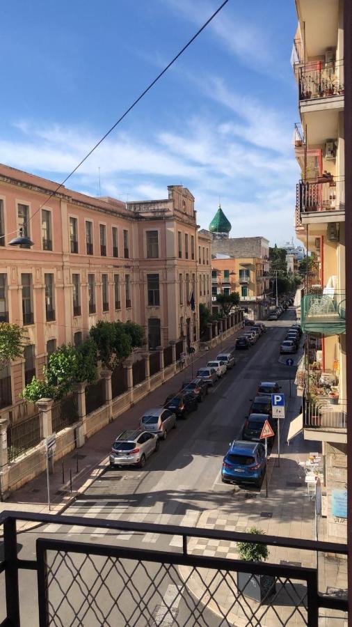 バーリ Chiesa Russa Bed & Breakfast エクステリア 写真
