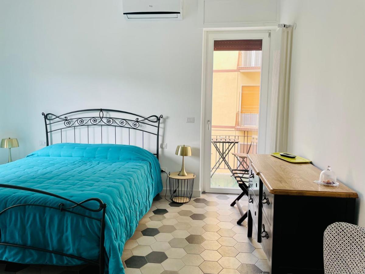 バーリ Chiesa Russa Bed & Breakfast エクステリア 写真